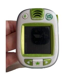 LeapFrog LeapBand Green Activity Tracker Watch No Cables Adjustable Wristband
